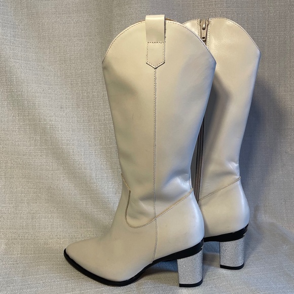 Pearl Cowboy Boots Beige - Picture 2 of 7
